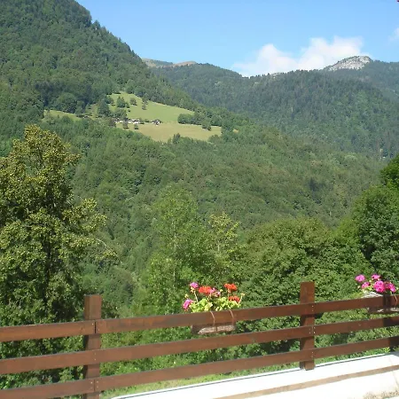 L'horizon Des Alpes * Le Petit-Bornand-les-Glieres